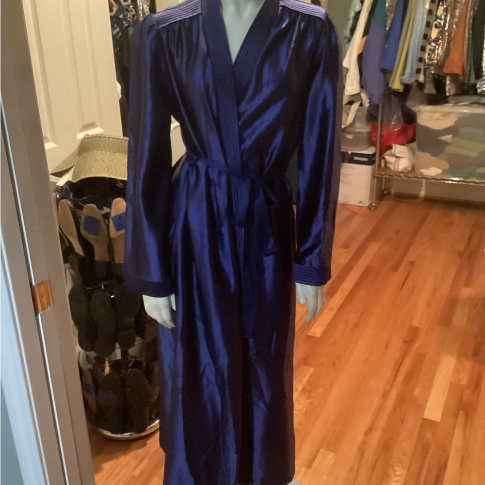Navy Blue Robe - Picture 11 of 12